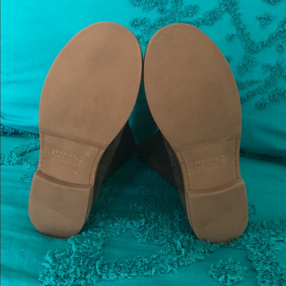 Boots - Picture 4 of 6